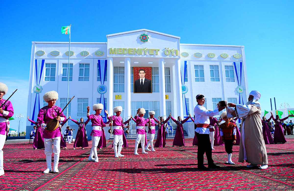 Украинадағы гей порно